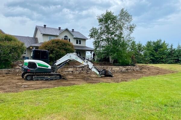 Dunrobin-armour-stone-wall-construction-1