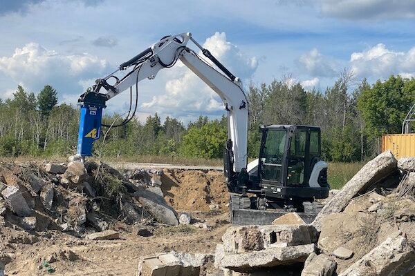 Excavator-breaking-concrete-Carleton-Place-1