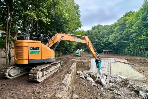 Rock Hammering_IMG_2108